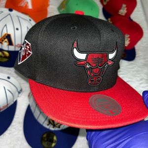 Chicago Bulls SnapBack NBA 75th year.